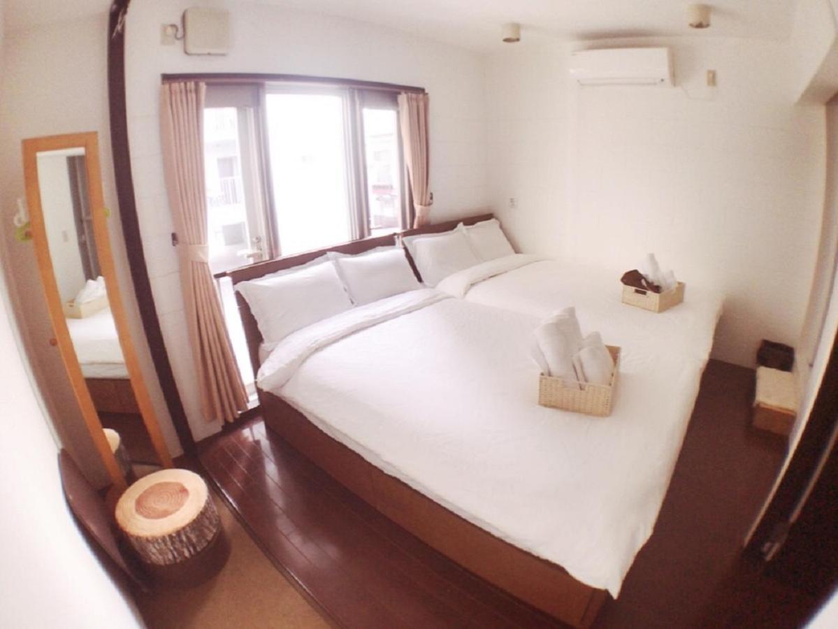 Osaka Sinsei Guest House Bagian luar foto