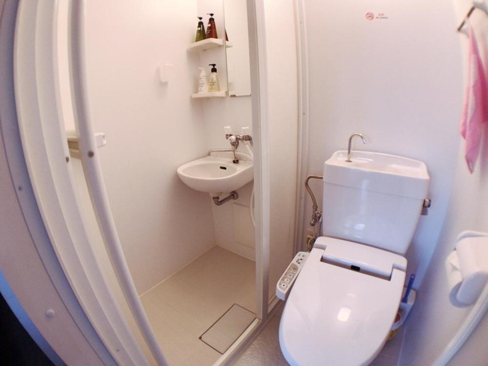 Osaka Sinsei Guest House Bagian luar foto